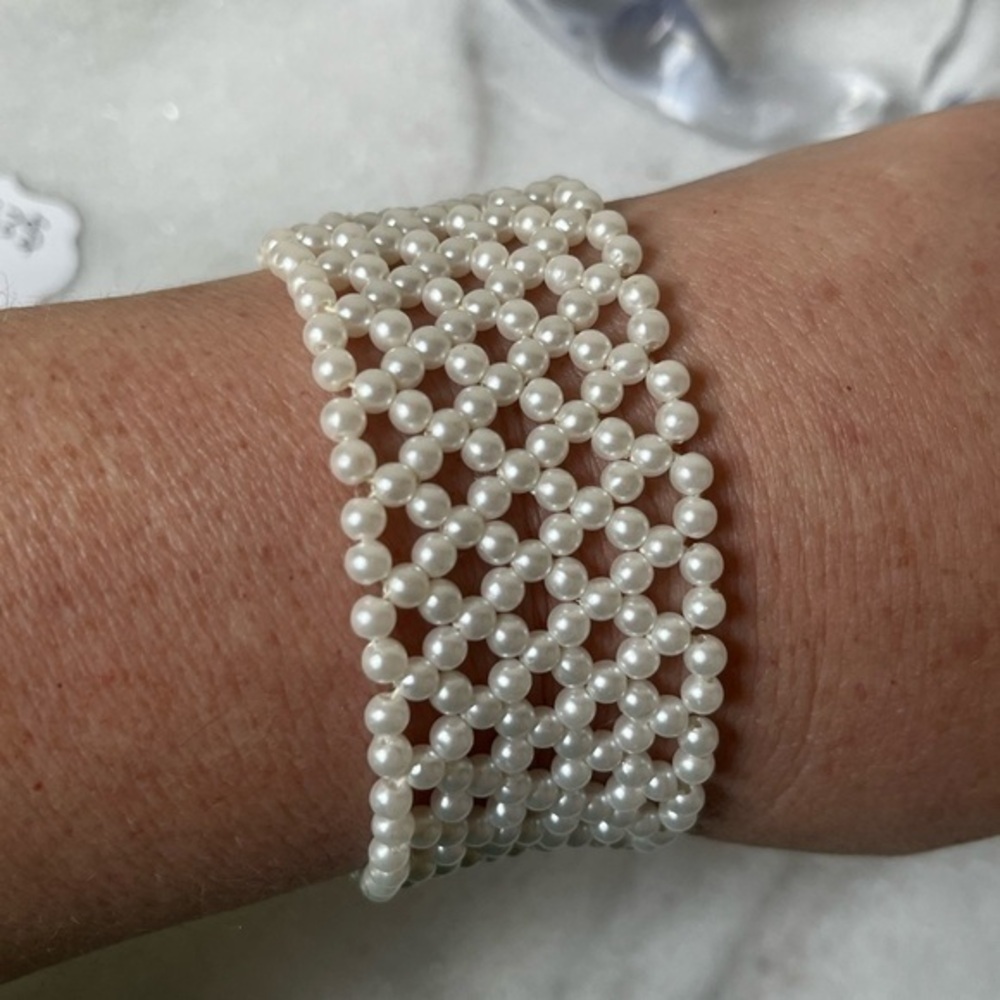 Elegant Pearl Bracelet stretch